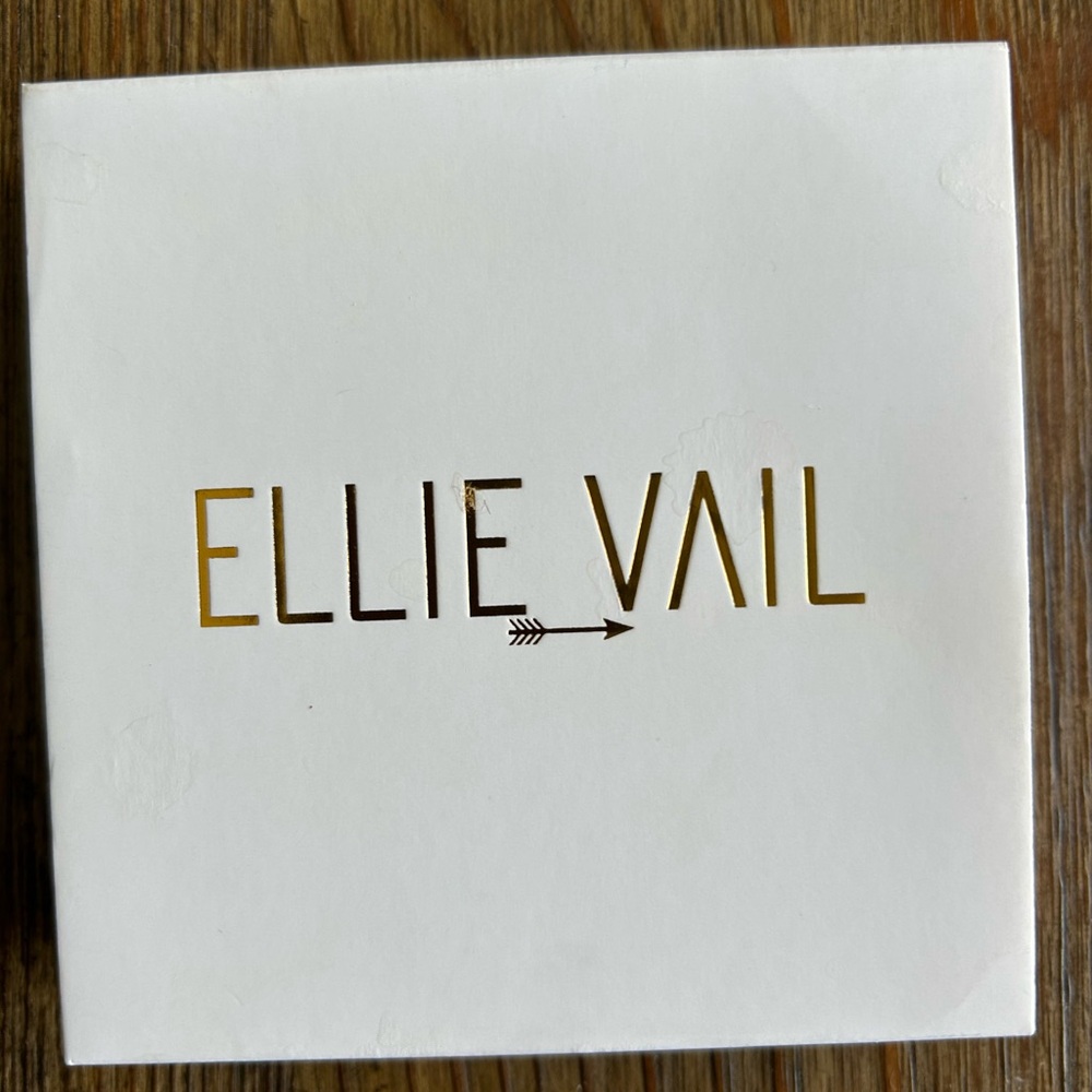 NIB Ellie Vail Gold Hoop Earrings